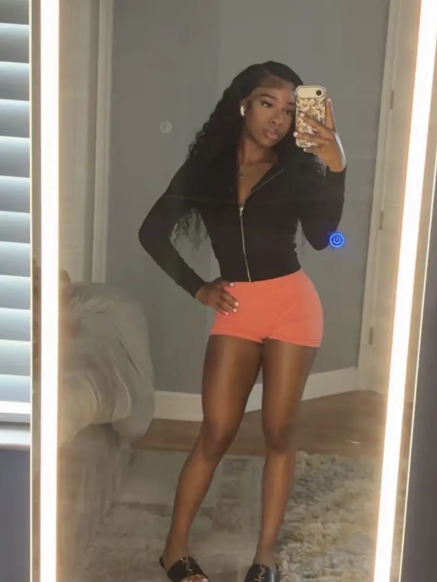 Devyyy297 story image